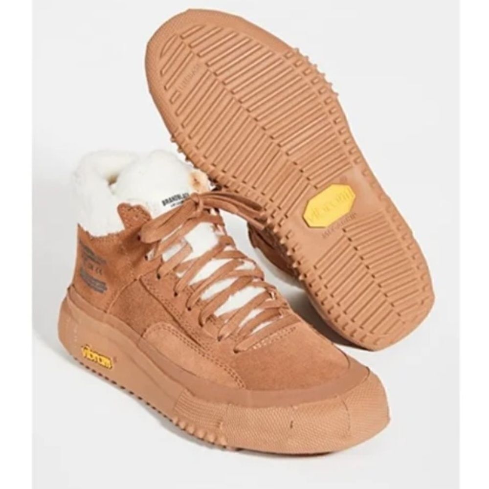 Brandblack Shoes Women’s Size 9.5 Capo Tan Brown Suede Cream Sherpa Vibram